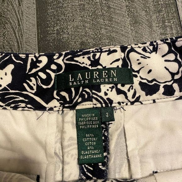 Lauren Ralph Lauren Bermuda Shorts - Picture 3 of 3